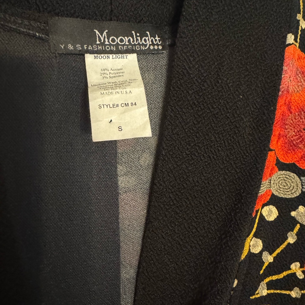 Floral Embroidered Black Kimono Jacket - Picture 2 of 3